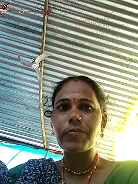 Snapshot of Pooja750 chatting on 7, 10, 2025 Pooja750 online show from 7, 10, 2025