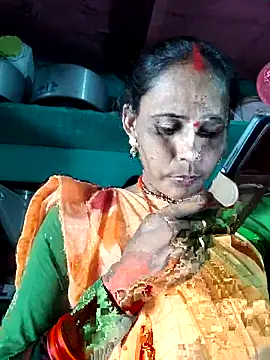 Snapshot of Pooja750 chatting on 12, 10, 2025 Pooja750 online show from 12, 10, 2025