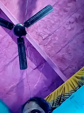 Snapshot of Pooja750 chatting on 19, 10, 2025 Pooja750 online show from 19, 10, 2025