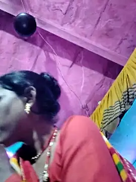 Snapshot of Pooja750 chatting on 21, 10, 2025 Pooja750 online show from 21, 10, 2025