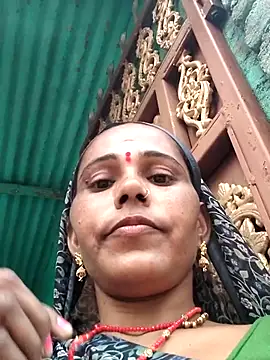 Snapshot of Pooja750 chatting on 22, 10, 2025 Pooja750 online show from 22, 10, 2025