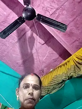 Snapshot of Pooja750 chatting on 25, 10, 2025 Pooja750 online show from 25, 10, 2025