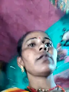 Snapshot of Pooja750 chatting on 26, 10, 2025 Pooja750 online show from 26, 10, 2025