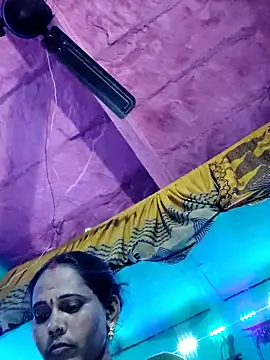 Snapshot of Pooja750 chatting on 26, 10, 2025 Pooja750 online show from 26, 10, 2025