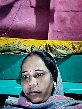 Snapshot of Pooja750 chatting on 7, 11, 2025 Pooja750 online show from 7, 11, 2025