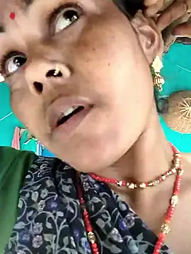 Snapshot of Pooja750 chatting on 11, 11, 2025 Pooja750 online show from 11, 11, 2025