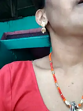 Snapshot of Pooja750 chatting on 23, 11, 2025 Pooja750 online show from 23, 11, 2025