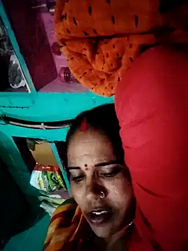 Snapshot of Pooja750 chatting on 3, 12, 2025 Pooja750 online show from 3, 12, 2025