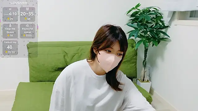 Snapshot of hinachuuu__D chatting on 24, 9, 2025 hinachuuu D online show from 24, 9, 2025