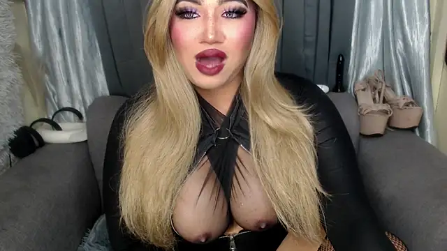 Snapshot of DOMINANT_10inchsCOCK chatting on 1, 12, 2025 DOMINANT 10inchsCOCK online show from 1, 12, 2025