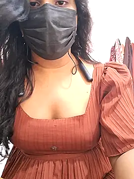 Snapshot of BeautyGirl_sara chatting on 28, 10, 2025 BeautyGirl sara online show from 28, 10, 2025