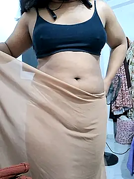 Snapshot of BeautyGirl_sara chatting on 7, 11, 2025 BeautyGirl sara online show from 7, 11, 2025