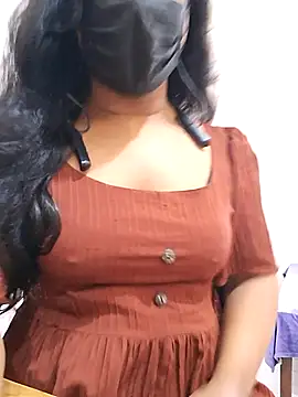 Snapshot of BeautyGirl_sara chatting on 14, 12, 2025 BeautyGirl sara online show from 14, 12, 2025