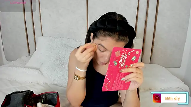 Lilith dry online show from 25, 9, 2025