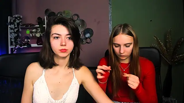 Snapshot of keylas_moan chatting on 25, 11, 2025 keylas moan online show from 25, 11, 2025