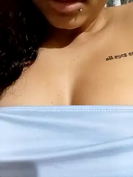 Snapshot of clarinha2 chatting on 19, 10, 2025 clarinha2 online show from 19, 10, 2025