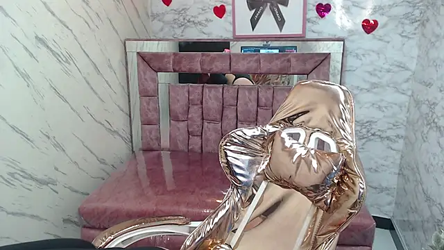 Red Bunny v online show from 9, 9, 2025