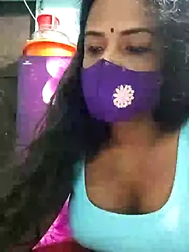 Snapshot of Anikaislam chatting on 10, 10, 2025 Anikaislam online show from 10, 10, 2025