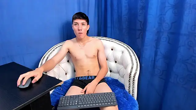 LittleDanny  online show from 25, 9, 2025