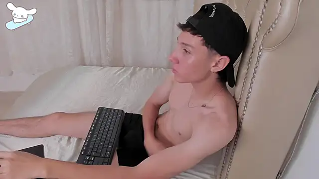 LittleDanny  online show from 4, 10, 2025