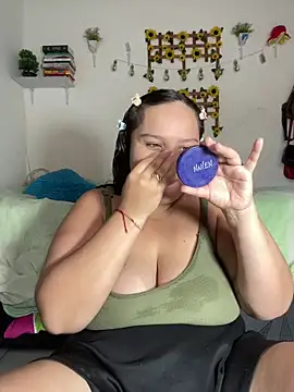 Snapshot of luna_sweet16 chatting on 25, 9, 2025 luna sweet16 online show from 25, 9, 2025