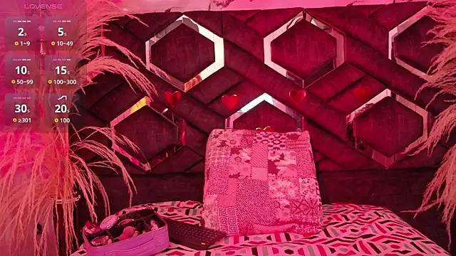 Natasha-Adams online show from 25, 9, 2025