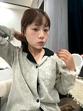 Snapshot of Xiaokui-04 chatting on 24, 10, 2025 Xiaokui-04 online show from 24, 10, 2025