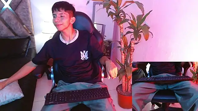 Snapshot of Hyunjin_Son chatting on 18, 9, 2025 Hyunjin Son online show from 18, 9, 2025