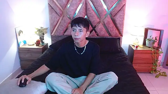 Snapshot of Hyunjin_Son chatting on 19, 9, 2025 Hyunjin Son online show from 19, 9, 2025