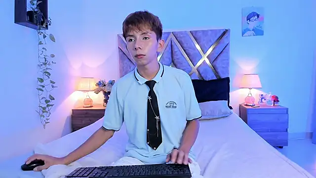 Snapshot of Hyunjin_Son chatting on 24, 10, 2025 Hyunjin Son online show from 24, 10, 2025