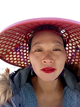 tcm-cute online show from 15, 12, 2025