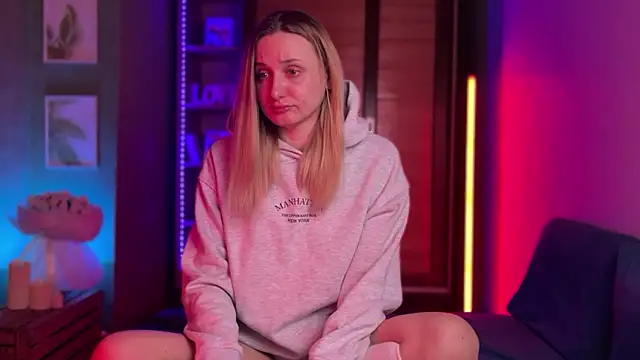 Snapshot of LovaMay chatting on 7, 3, 2026 LovaMay online show from 7, 3, 2026