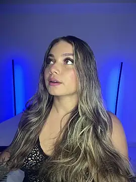 Snapshot of AnnyLopezzz_ chatting on 11, 9, 2025 AnnyLopezzz online show from 11, 9, 2025