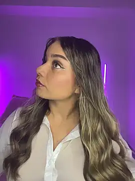 Snapshot of AnnyLopezzz_ chatting on 6, 10, 2025 AnnyLopezzz online show from 6, 10, 2025