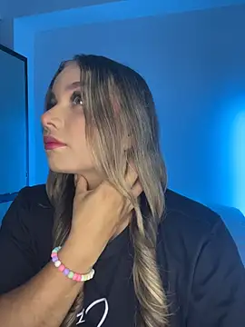 Snapshot of AnnyLopezzz_ chatting on 16, 10, 2025 AnnyLopezzz online show from 16, 10, 2025