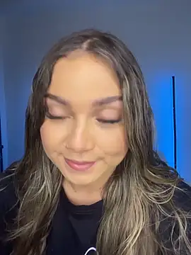 Snapshot of AnnyLopezzz_ chatting on 25, 10, 2025 AnnyLopezzz online show from 25, 10, 2025