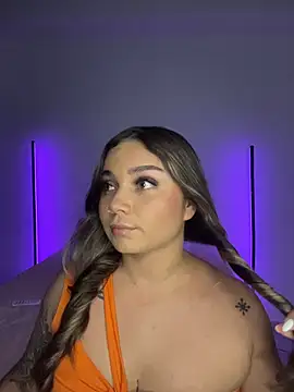 Snapshot of AnnyLopezzz_ chatting on 2, 11, 2025 AnnyLopezzz online show from 2, 11, 2025