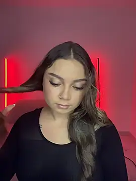 Snapshot of AnnyLopezzz_ chatting on 10, 11, 2025 AnnyLopezzz online show from 10, 11, 2025