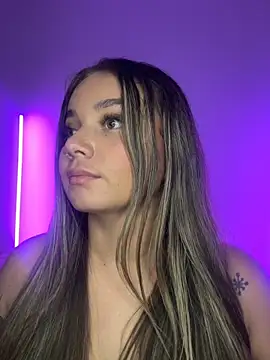 Snapshot of AnnyLopezzz_ chatting on 12, 11, 2025 AnnyLopezzz online show from 12, 11, 2025