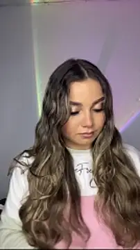 Snapshot of AnnyLopezzz_ chatting on 5, 12, 2025 AnnyLopezzz online show from 5, 12, 2025