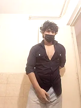 Snapshot of Goodmens5 chatting on 7, 10, 2025 Goodmens5 online show from 7, 10, 2025