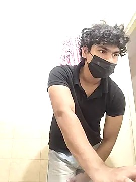 Snapshot of Goodmens5 chatting on 28, 10, 2025 Goodmens5 online show from 28, 10, 2025