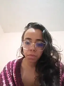 Snapshot of BarbaraLeython1 chatting on 7, 11, 2025 BarbaraLeython1 online show from 7, 11, 2025