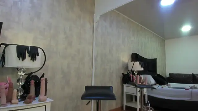 Snapshot of BarbaraLeython1 chatting on 25, 11, 2025 BarbaraLeython1 online show from 25, 11, 2025