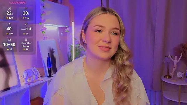 Snapshot of AliaBuerstatte chatting on 23, 10, 2025 AliaBuerstatte online show from 23, 10, 2025