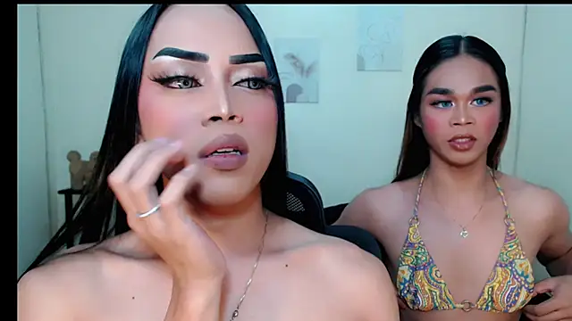 Snapshot of Lessandra_Lust chatting on 22, 9, 2025 Lessandra Lust online show from 22, 9, 2025