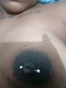 Snapshot of nessinha12 chatting on 29, 10, 2025 nessinha12 online show from 29, 10, 2025