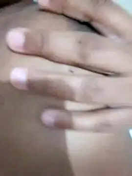 Snapshot of nessinha12 chatting on 24, 11, 2025 nessinha12 online show from 24, 11, 2025