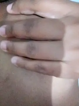 Snapshot of nessinha12 chatting on 5, 12, 2025 nessinha12 online show from 5, 12, 2025