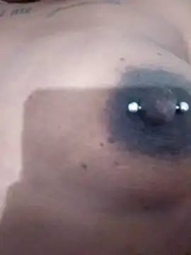 Snapshot of nessinha12 chatting on 14, 12, 2025 nessinha12 online show from 14, 12, 2025